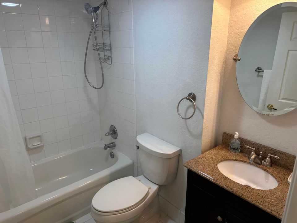 For Rent: $4,500 (2 beds, 2 baths, 1071 Square Feet)