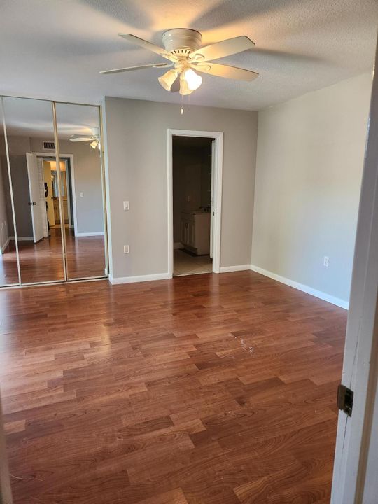 For Rent: $2,200 (2 beds, 2 baths, 1236 Square Feet)