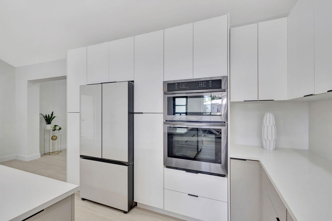 For Sale: $450,000 (3 beds, 2 baths, 1588 Square Feet)