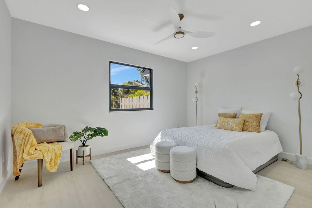 For Sale: $450,000 (3 beds, 2 baths, 1588 Square Feet)