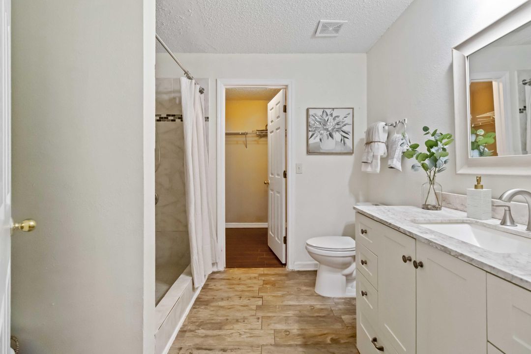 For Sale: $275,000 (3 beds, 2 baths, 1318 Square Feet)