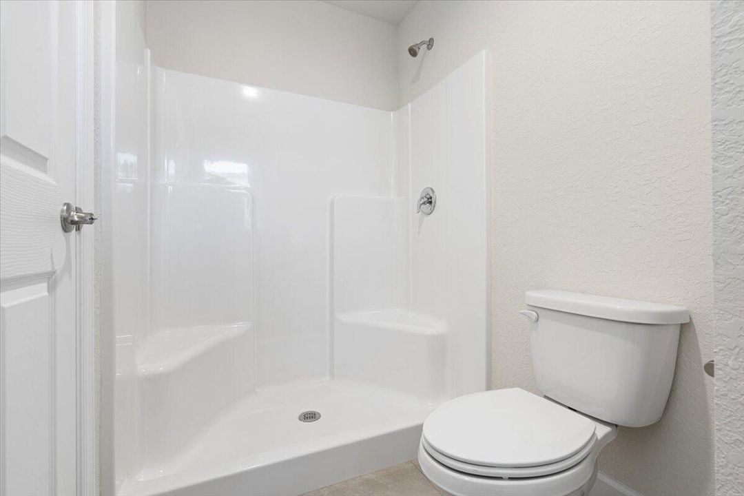 For Sale: $249,000 (1 beds, 1 baths, 1250 Square Feet)