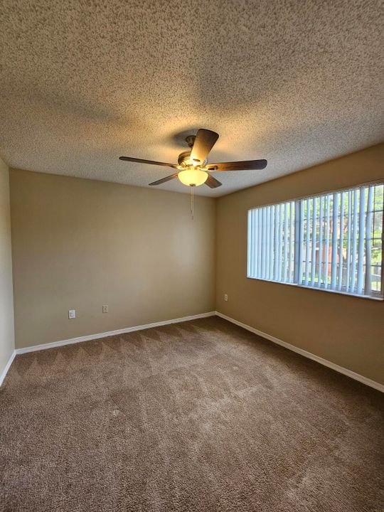 For Rent: $2,050 (2 beds, 2 baths, 1026 Square Feet)