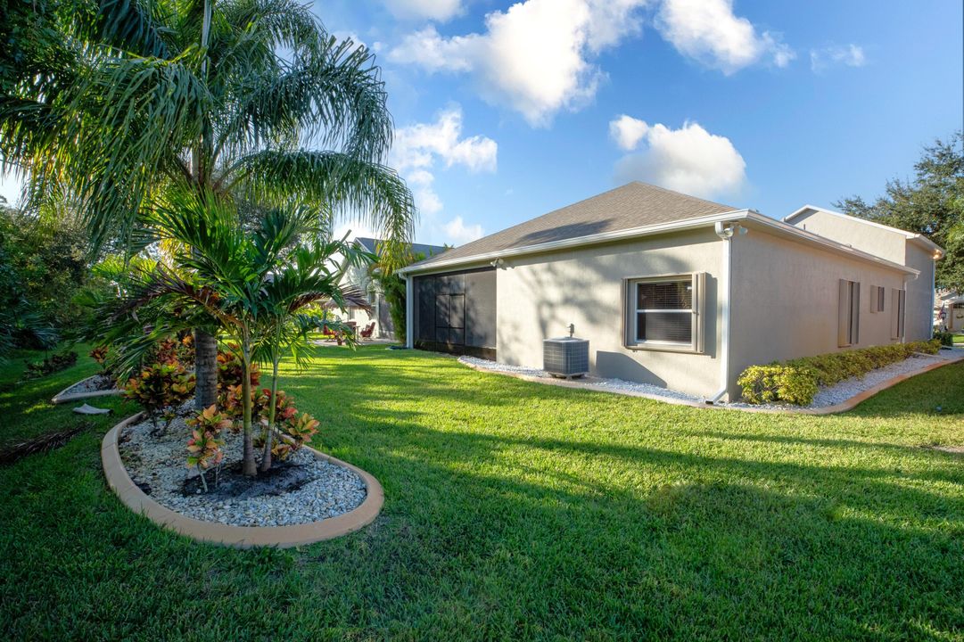 For Sale: $569,000 (3 beds, 2 baths, 2349 Square Feet)