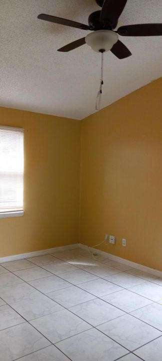 For Sale: $260,000 (2 beds, 2 baths, 1600 Square Feet)