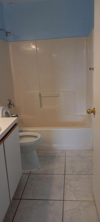 For Sale: $260,000 (2 beds, 2 baths, 1600 Square Feet)