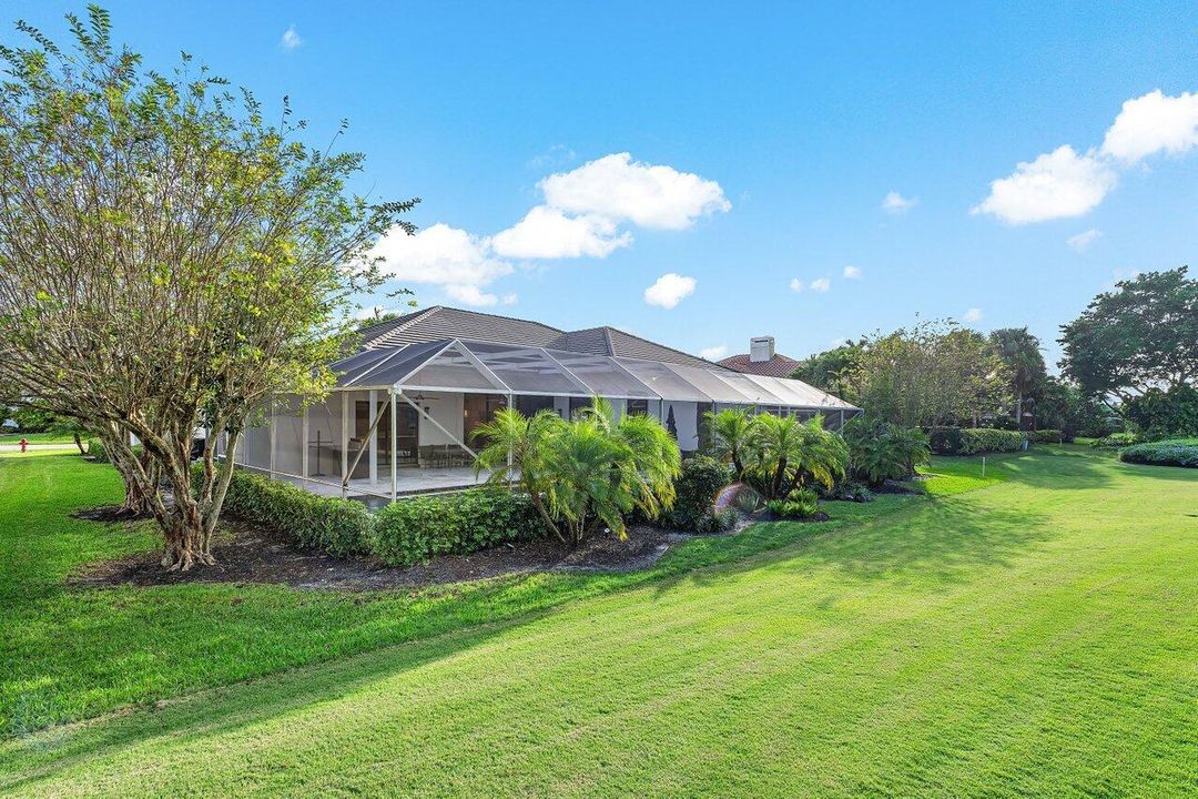 For Sale: $1,695,000 (4 beds, 3 baths, 3340 Square Feet)