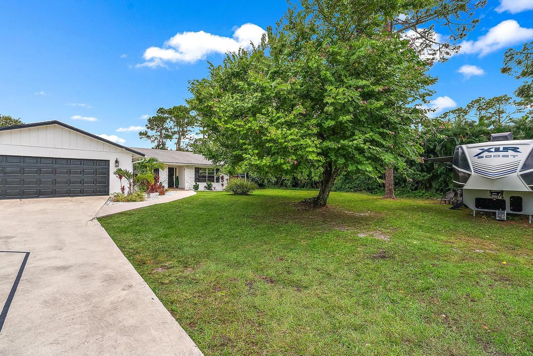 For Sale: $1,290,000 (4 beds, 2 baths, 2588 Square Feet)