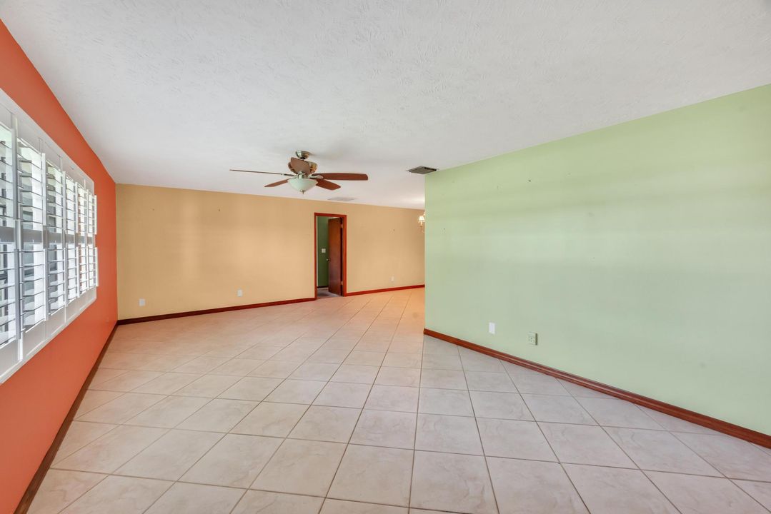 For Sale: $350,000 (3 beds, 2 baths, 1844 Square Feet)