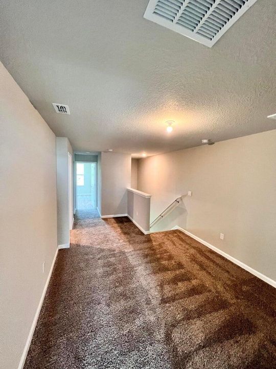 For Rent: $2,950 (3 beds, 2 baths, 1804 Square Feet)