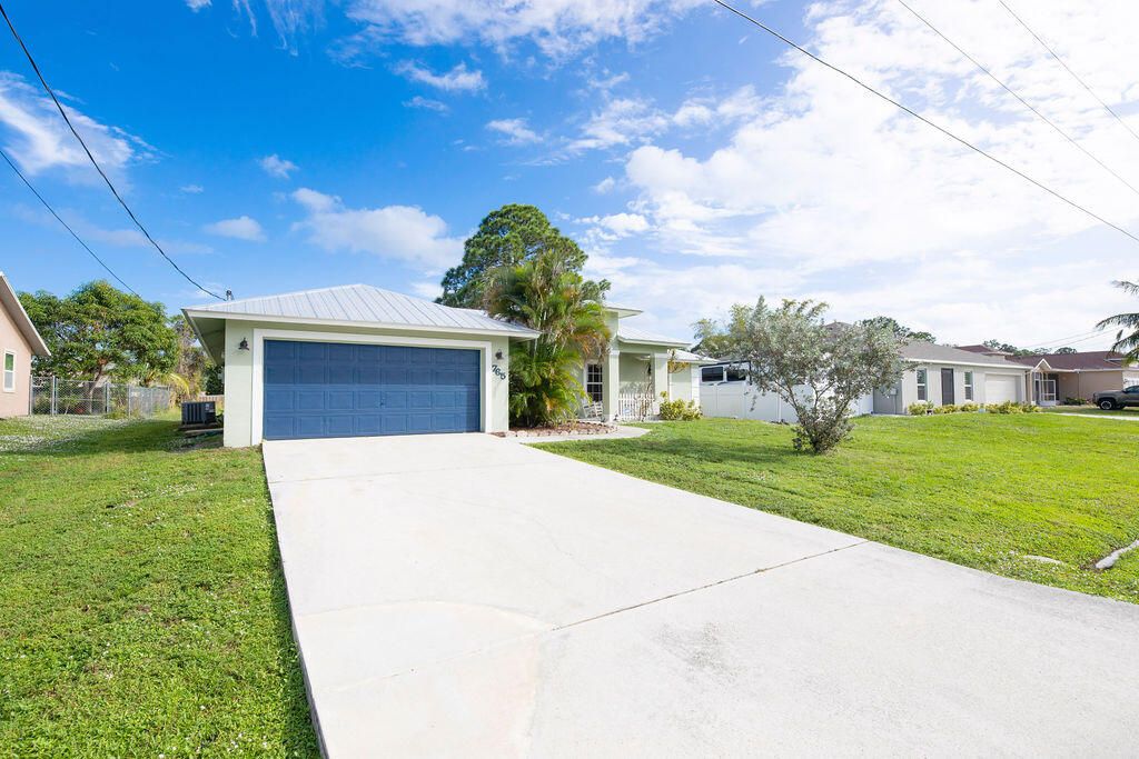 For Sale: $435,000 (3 beds, 2 baths, 1780 Square Feet)