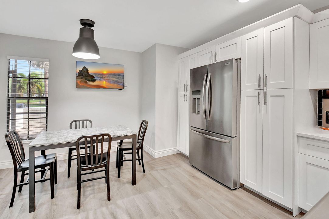 For Sale: $354,900 (2 beds, 2 baths, 1498 Square Feet)