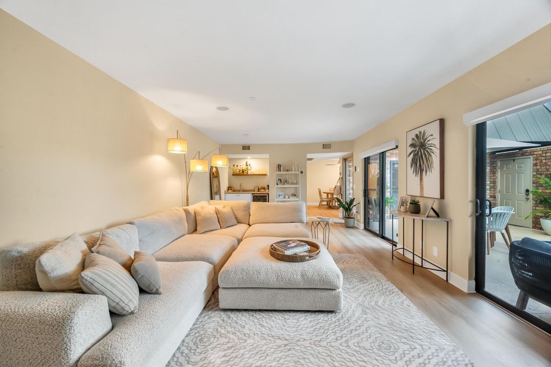 For Sale: $695,000 (2 beds, 2 baths, 1708 Square Feet)