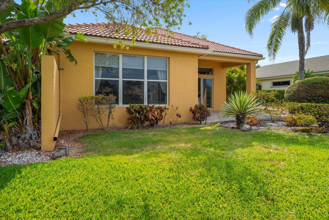 For Sale: $599,000 (4 beds, 3 baths, 2929 Square Feet)