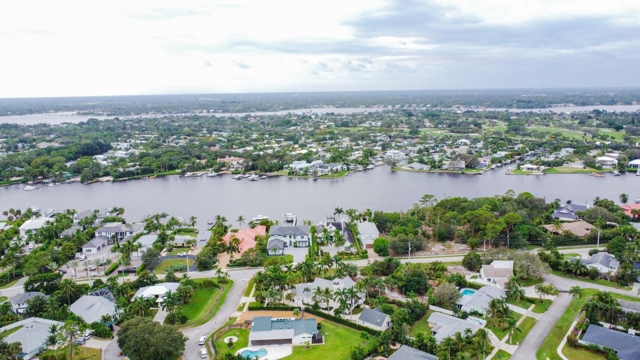 For Sale: $1,700,000 (3 beds, 2 baths, 3445 Square Feet)