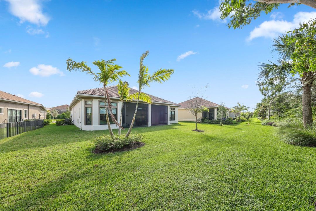 For Sale: $1,280,000 (3 beds, 2 baths, 2896 Square Feet)