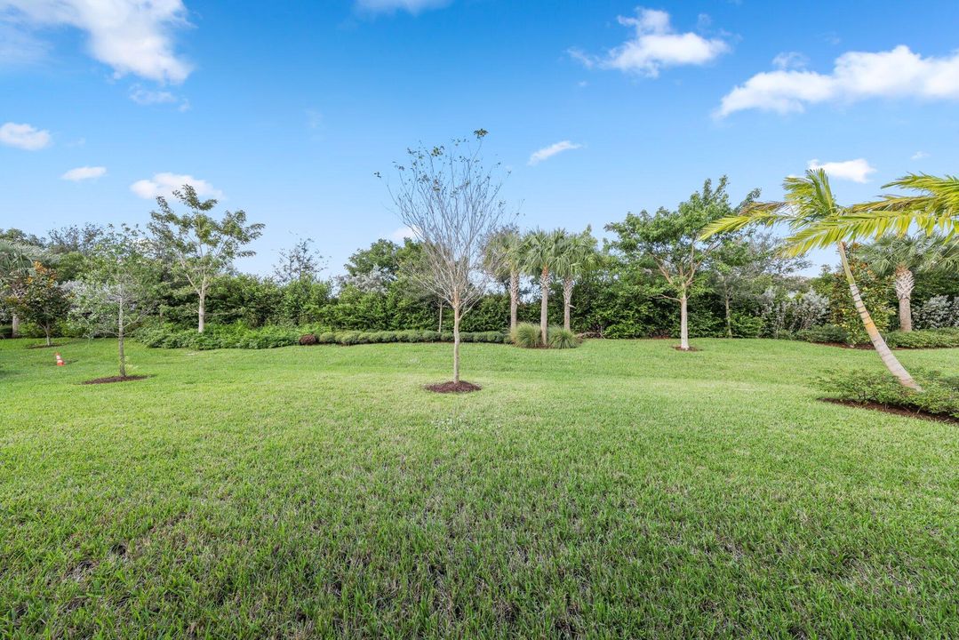 For Sale: $1,280,000 (3 beds, 2 baths, 2896 Square Feet)