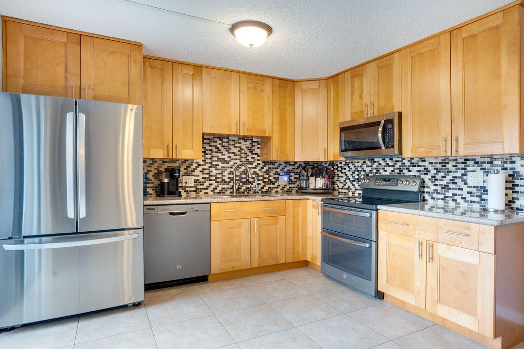 For Sale: $339,000 (3 beds, 3 baths, 1488 Square Feet)