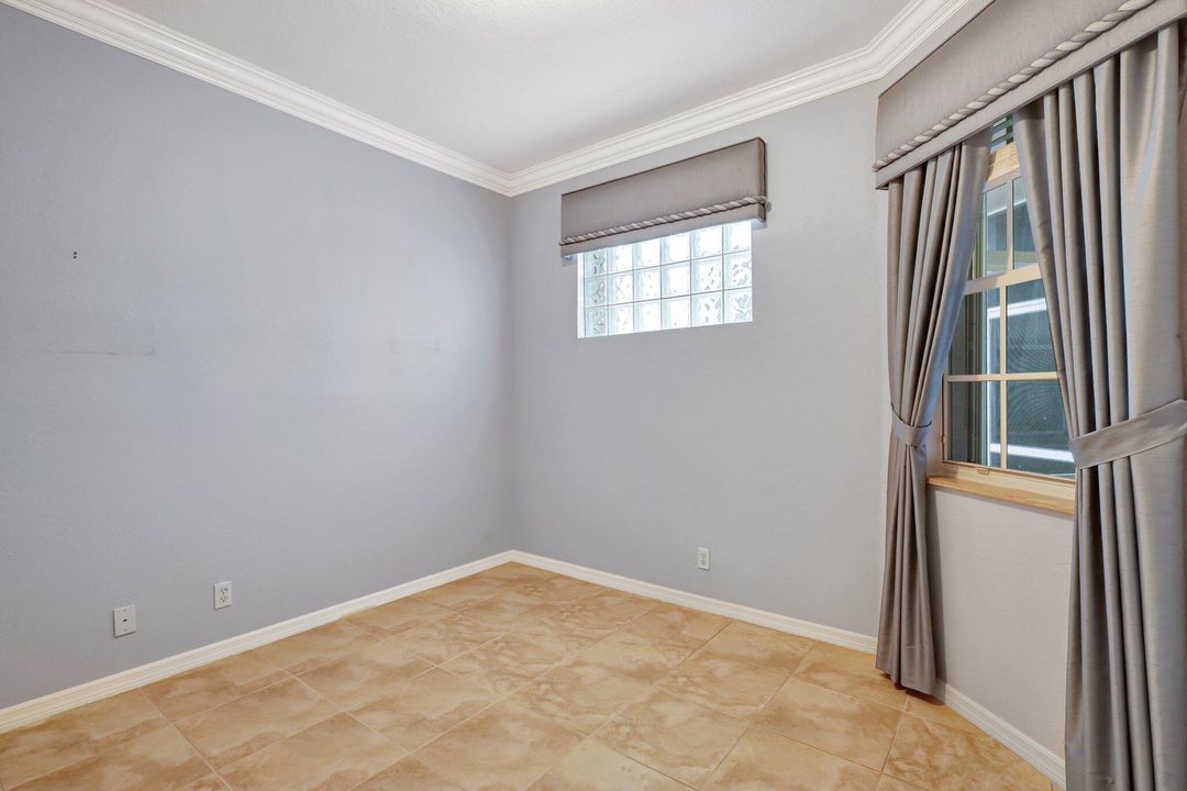 For Sale: $435,000 (3 beds, 2 baths, 1812 Square Feet)