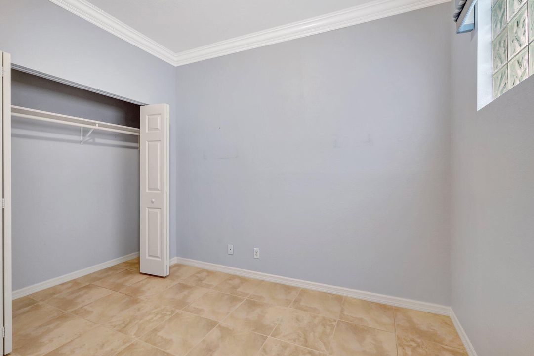 For Sale: $435,000 (3 beds, 2 baths, 1812 Square Feet)