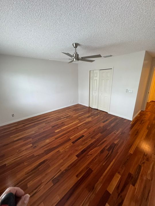 For Sale: $380,000 (2 beds, 2 baths, 1383 Square Feet)