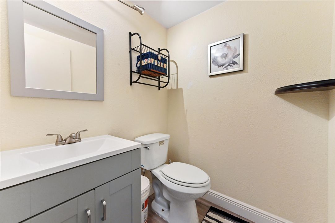 For Sale: $98,888 (1 beds, 1 baths, 720 Square Feet)