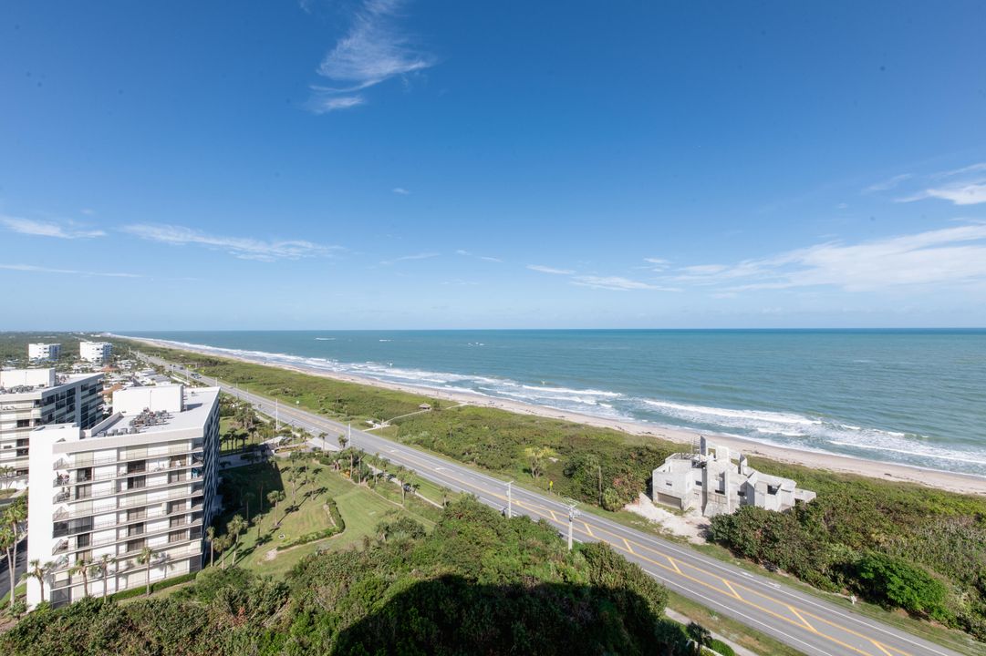 For Sale: $695,000 (3 beds, 2 baths, 1724 Square Feet)