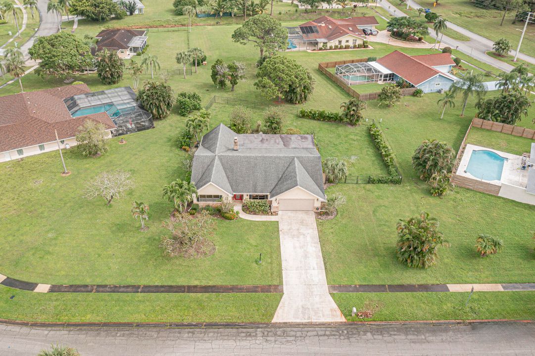 For Sale: $499,000 (3 beds, 2 baths, 2159 Square Feet)