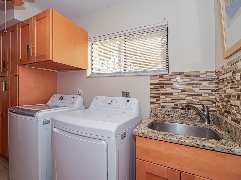 For Sale: $499,000 (3 beds, 2 baths, 2159 Square Feet)