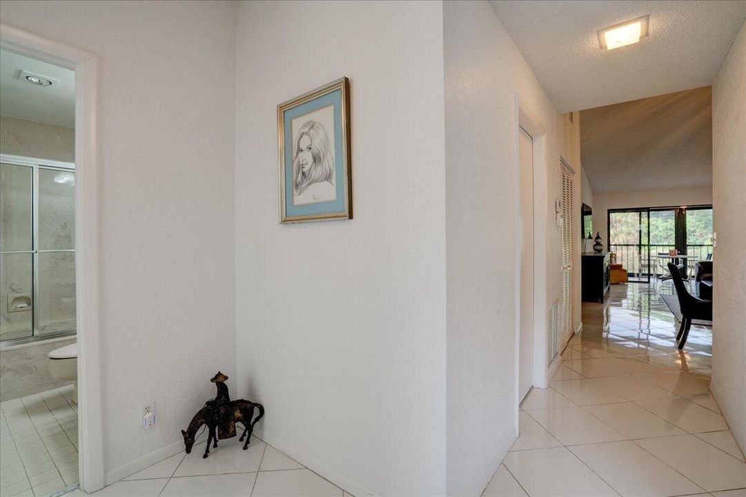 En Venta: $289,000 (2 camas, 2 baños, 1293 Pies cuadrados)