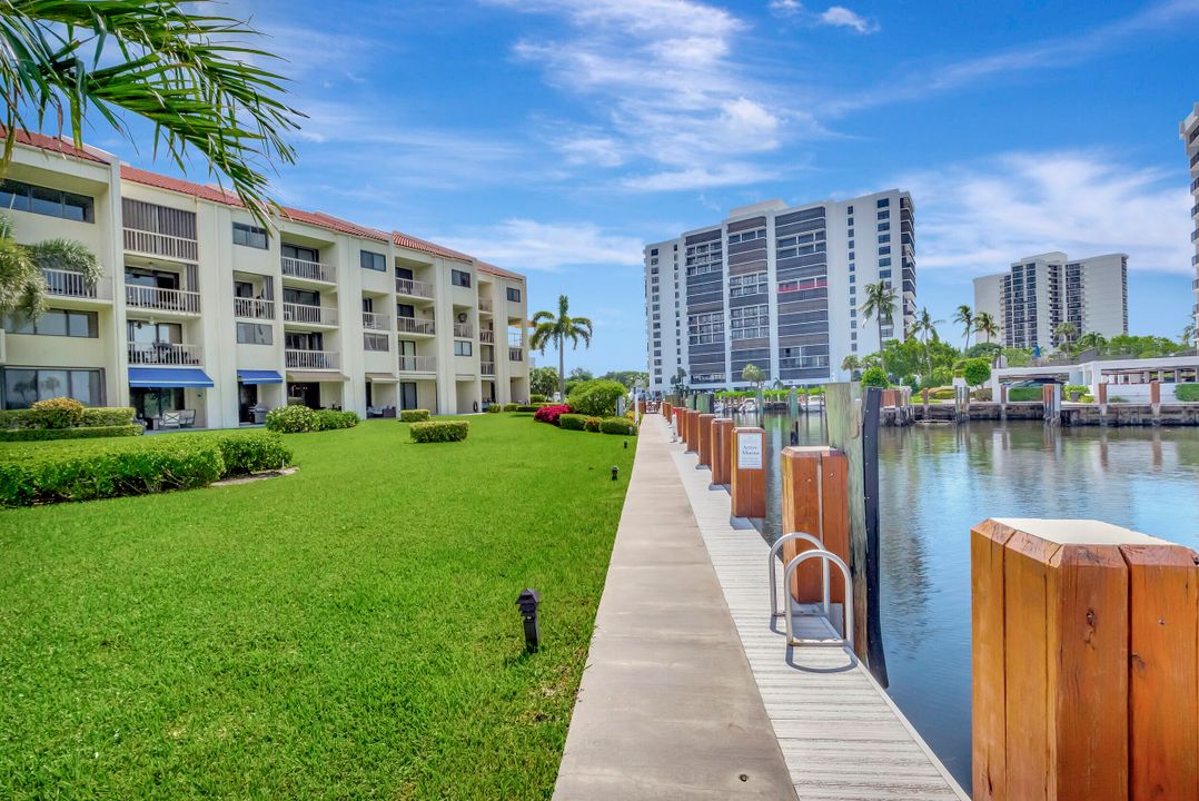 For Sale: $1,495,000 (3 beds, 2 baths, 1899 Square Feet)