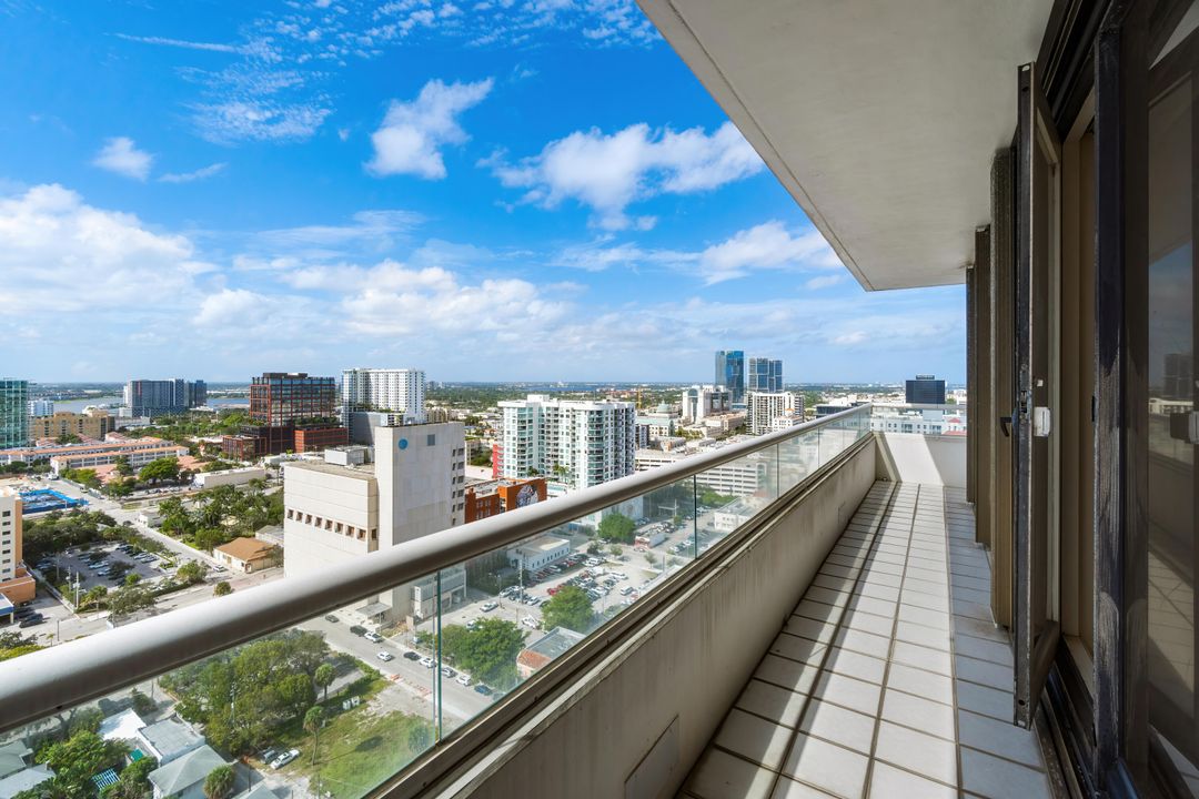 For Sale: $2,250,000 (3 beds, 2 baths, 2091 Square Feet)