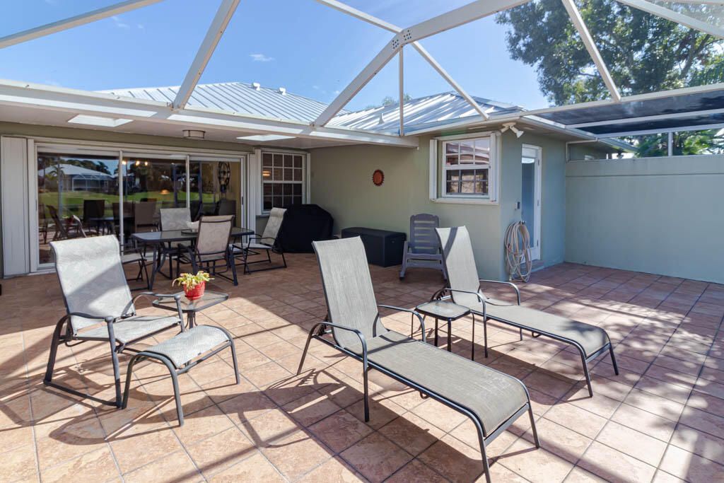 For Sale: $439,000 (2 beds, 2 baths, 1525 Square Feet)