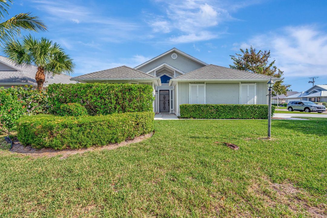 For Sale: $479,000 (3 beds, 2 baths, 1643 Square Feet)