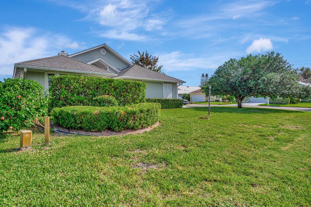 For Sale: $479,000 (3 beds, 2 baths, 1643 Square Feet)