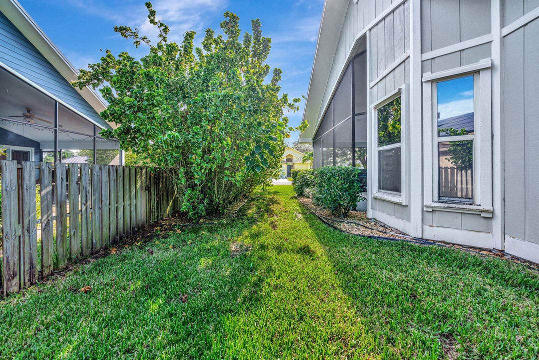 For Sale: $479,000 (3 beds, 2 baths, 1643 Square Feet)