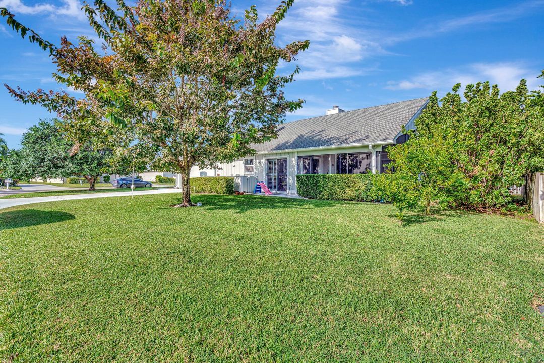 For Sale: $479,000 (3 beds, 2 baths, 1643 Square Feet)