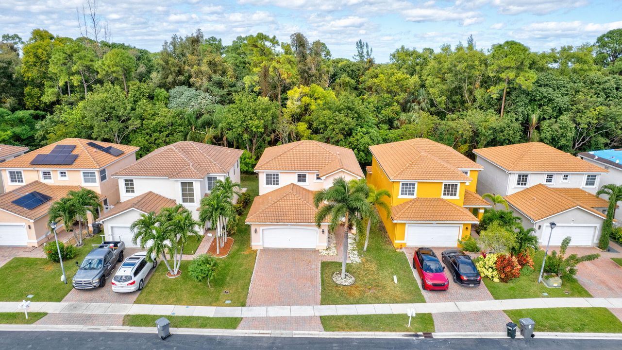 For Sale: $584,000 (3 beds, 2 baths, 2120 Square Feet)