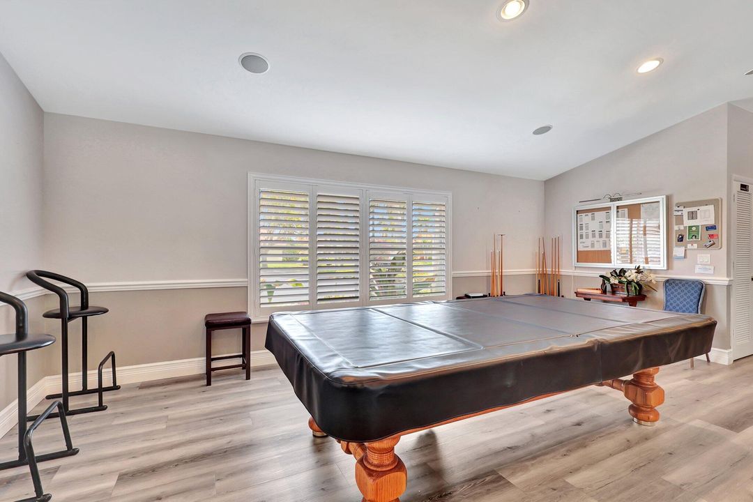 For Sale: $467,500 (3 beds, 2 baths, 1867 Square Feet)