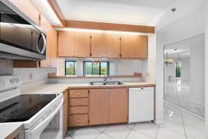 For Rent: $3,000 (2 beds, 2 baths, 1332 Square Feet)