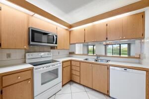 For Rent: $3,000 (2 beds, 2 baths, 1332 Square Feet)