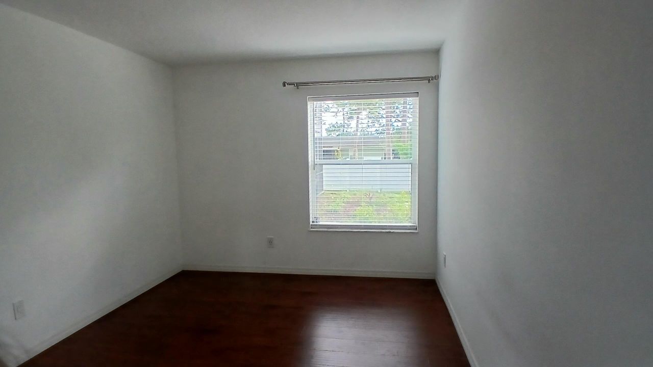 For Rent: $2,800 (3 beds, 2 baths, 1716 Square Feet)