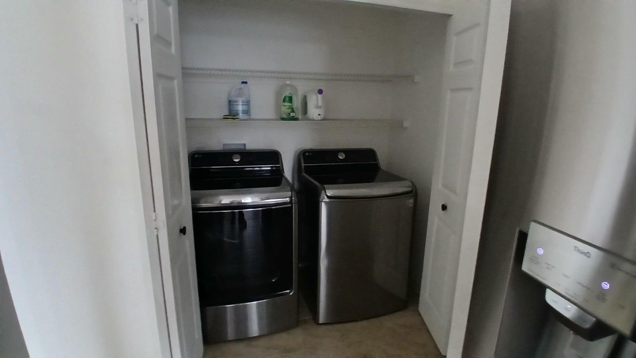 For Rent: $2,800 (3 beds, 2 baths, 1716 Square Feet)