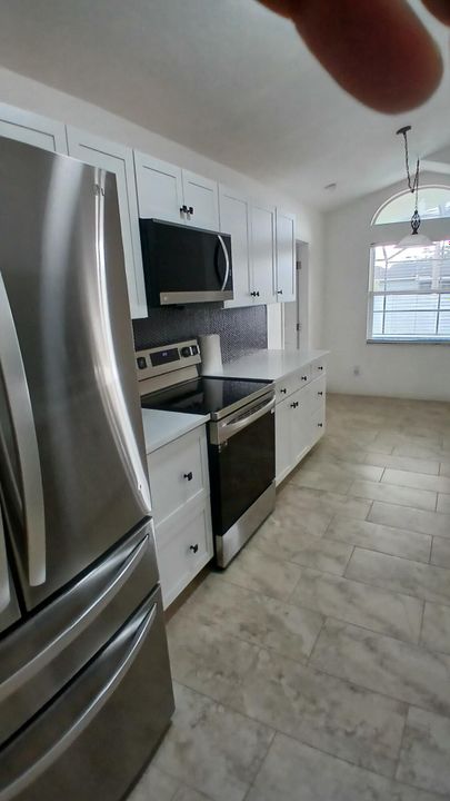 For Rent: $2,800 (3 beds, 2 baths, 1716 Square Feet)