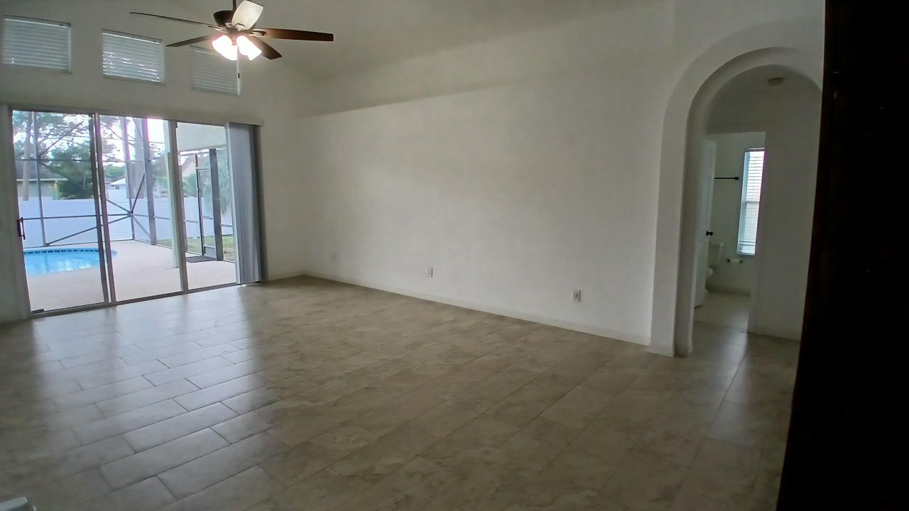 For Rent: $2,800 (3 beds, 2 baths, 1716 Square Feet)