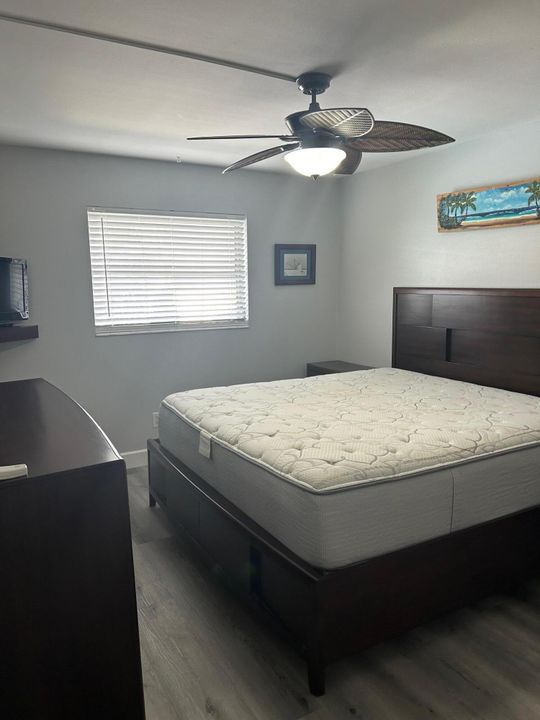 For Rent: $2,200 (2 beds, 1 baths, 850 Square Feet)