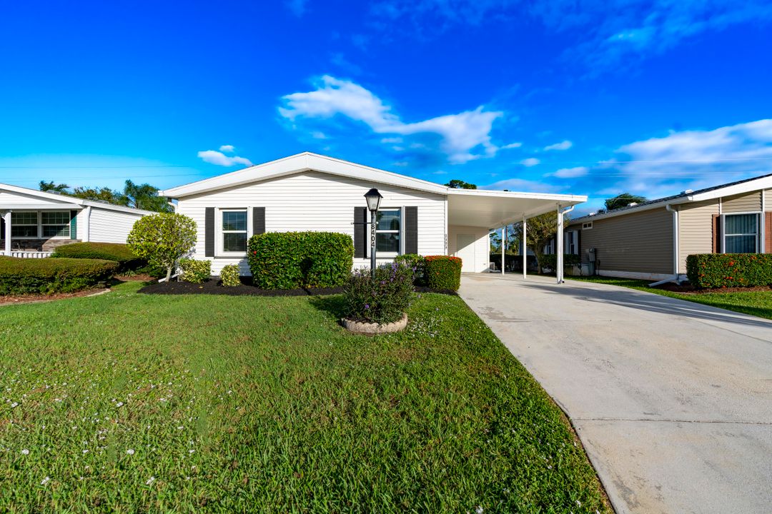 Active With Contract: $260,000 (3 beds, 2 baths, 1599 Square Feet)