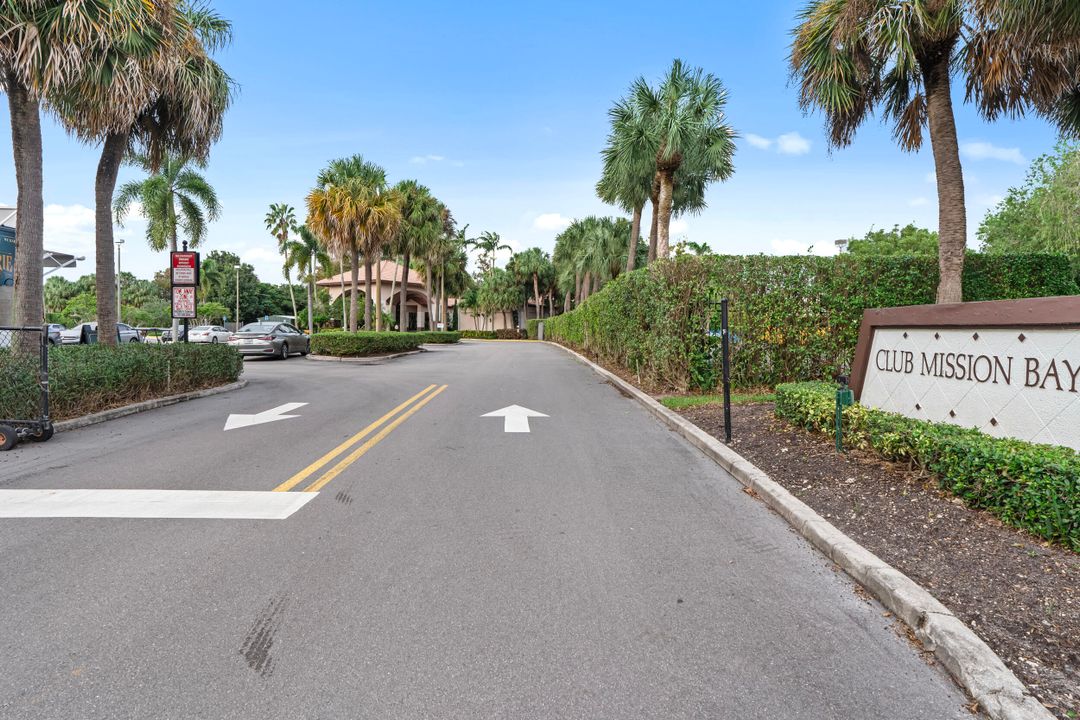 Active With Contract: $695,000 (3 beds, 2 baths, 1729 Square Feet)