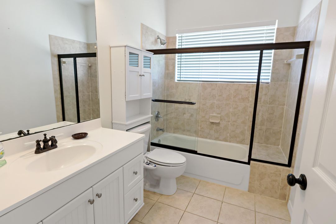 For Sale: $400,000 (3 beds, 2 baths, 2069 Square Feet)