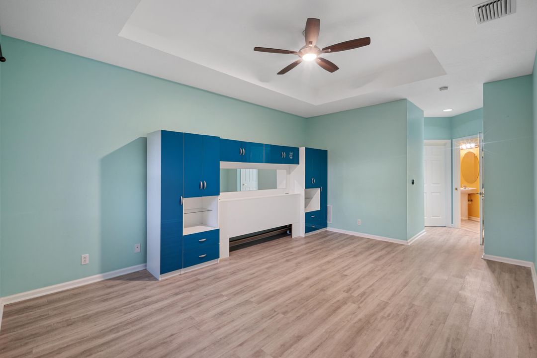 For Sale: $315,000 (2 beds, 2 baths, 1312 Square Feet)